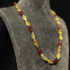 Kehribar Yetişkin Kolyesi 60KOLY022