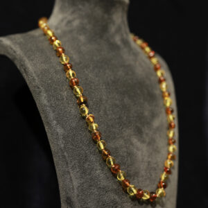 Kehribar Yetişkin Kolyesi 60KOLY036