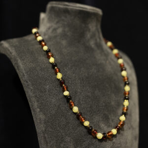 Kehribar Yetişkin Kolyesi 60KOLY041