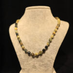 19KOL03 Kaplan Gözü Köşeli Kesim Kolye (1)