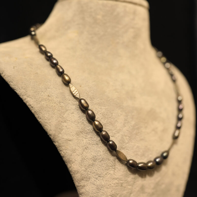 83KOL08 Gümüş Aparatlı Siyah İnci Kolye (1)